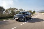 Toyota Prius Plug-in Hybrid 2016 года
